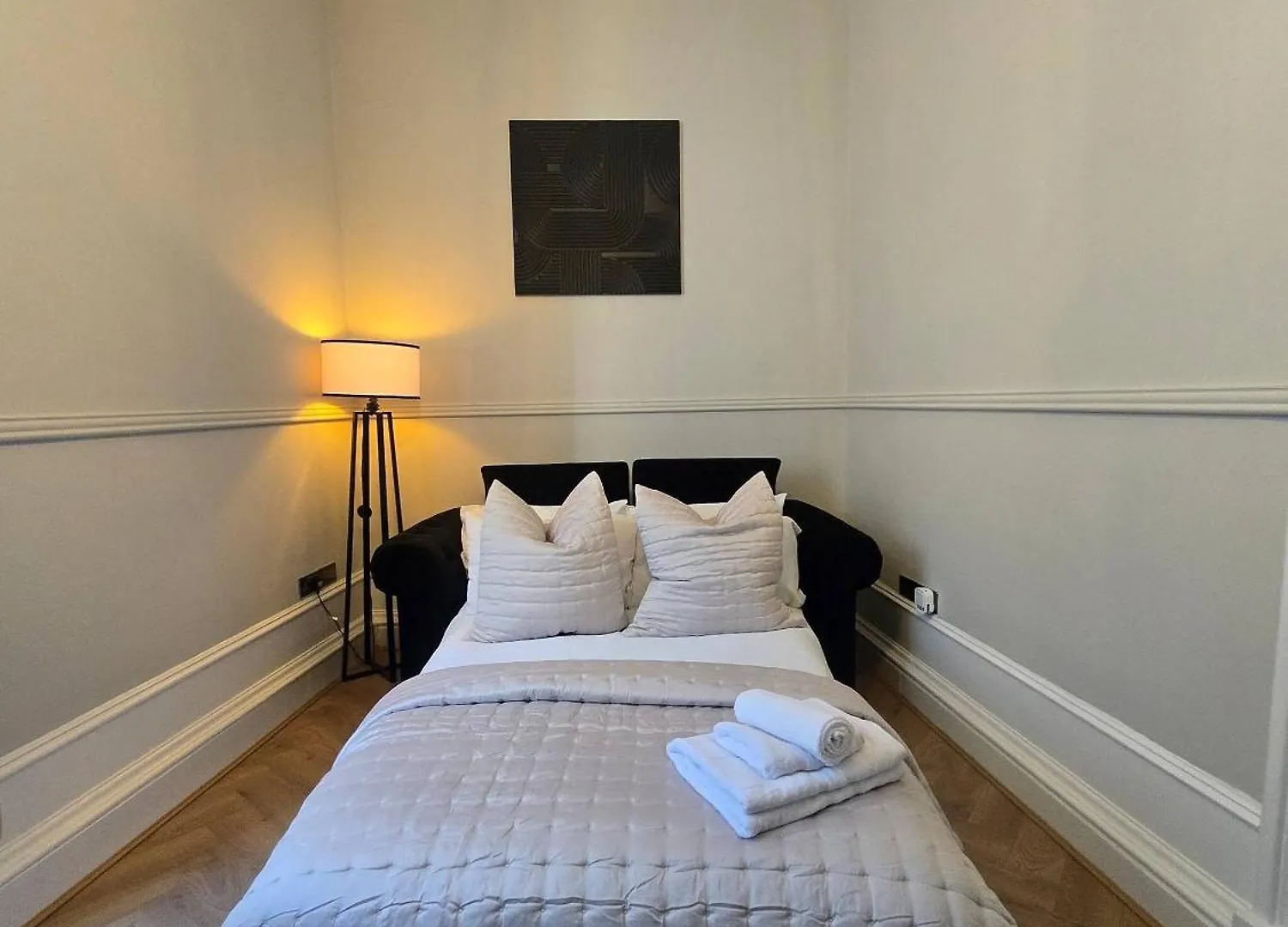 Luxury Central Apartment W/ 3 Beds + 24Hr Check-In Aberdeen