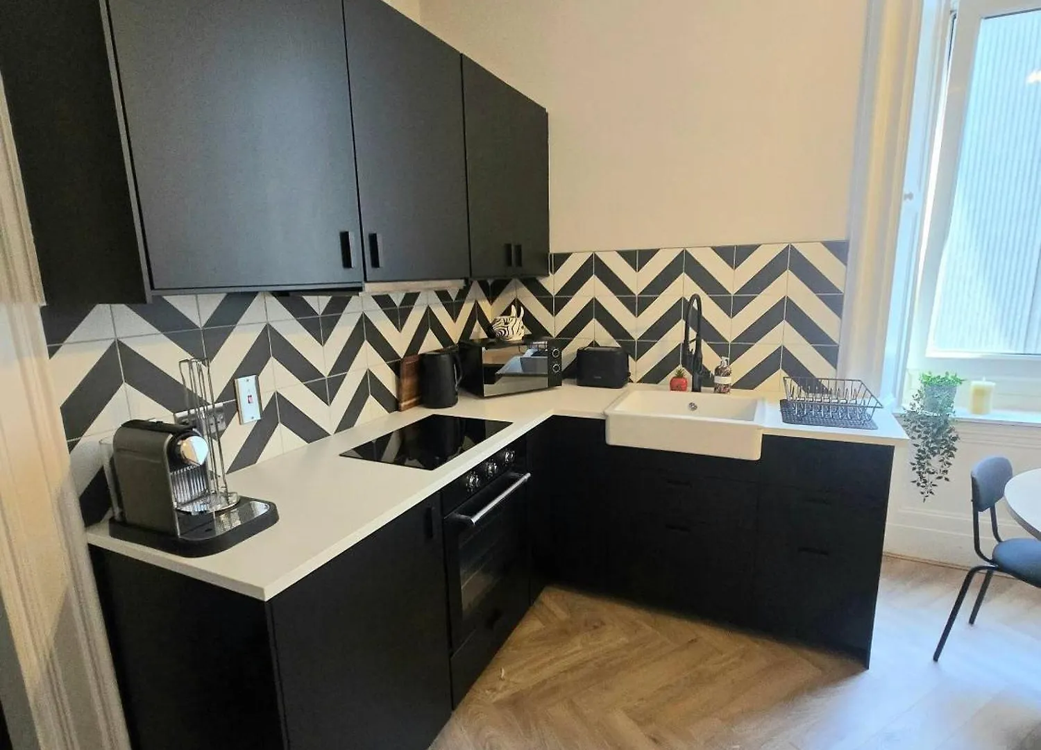 Luxury Central Apartment W/ 3 Beds + 24Hr Check-In Aberdeen