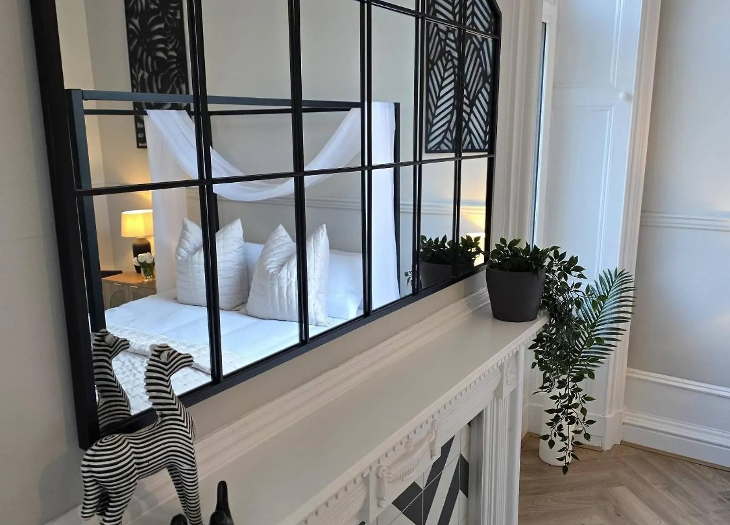 Luxury Central Apartment W/ 3 Beds + 24Hr Check-In Aberdeen Großbritannien